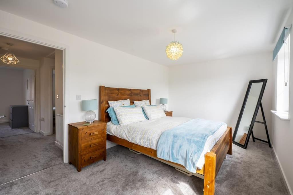 Cosy 3 Bed Near Beaches, Cardiff & Brecon Beacons Coity Eksteriør bilde