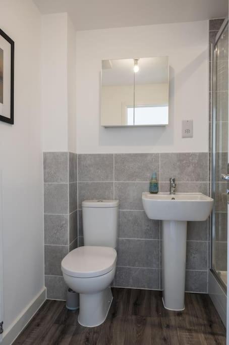 Cosy 3 Bed Near Beaches, Cardiff & Brecon Beacons Coity Eksteriør bilde