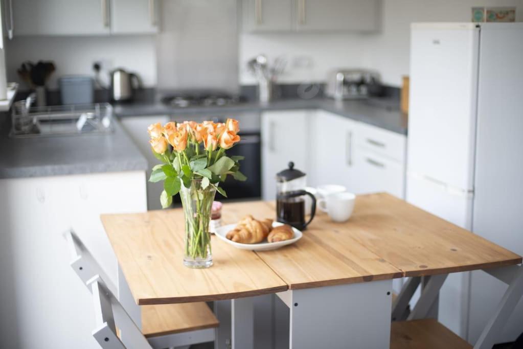 Cosy 3 Bed Near Beaches, Cardiff & Brecon Beacons Coity Eksteriør bilde